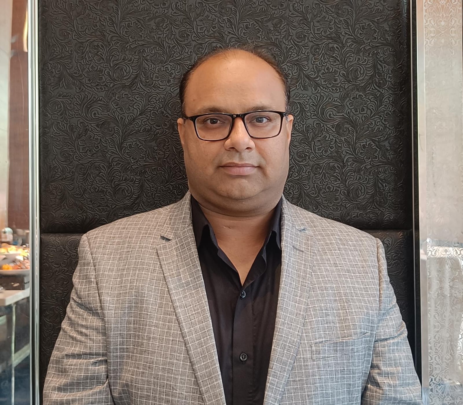Mr. Varun Saxena